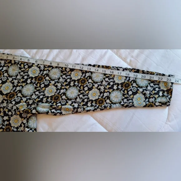 J Jill Shirt Top Black Floral Pima Cotton Size 3X V Neck, Long Sleeve Tee - Picture 5 of 9